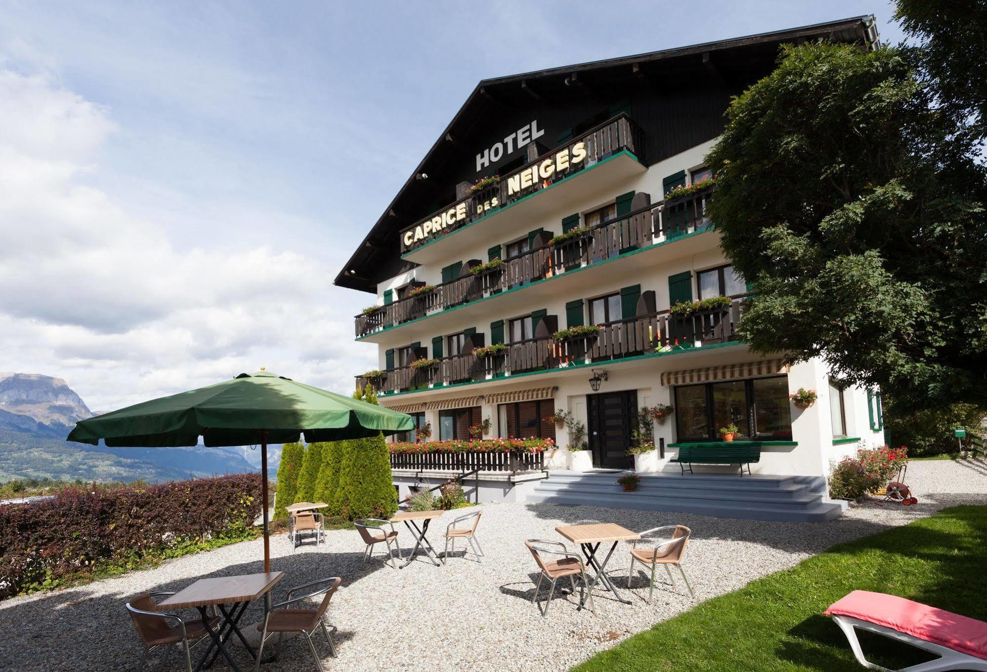 Le Caprice Des Neiges Hotel 2*